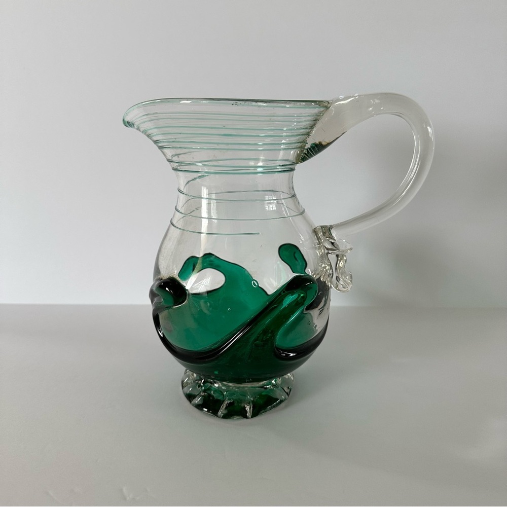 Green Art Glass Optic Ruffled Pitcher Vase 1973 - Picture 2 of 11